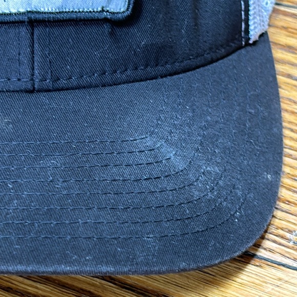 Salty Crew truckers snap back style cap. White mesh back with black front. - Picture 9 of 9